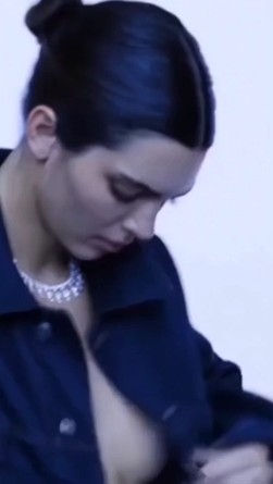 Kendall Jenner Tits Flash Video Free Milf Porn Videos And Mom Sex Tube